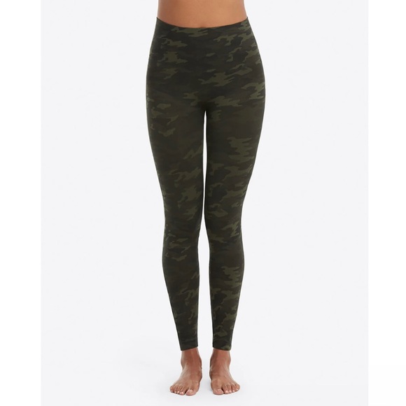 Spanx - Look at Me Now Seamless Leggings in Green Camo - Picture 2 of 6